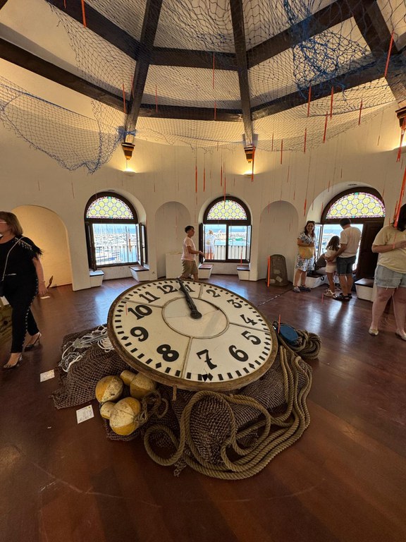 Exposició immersiva del projecte Buscar l'Agulla a la Torre del Port