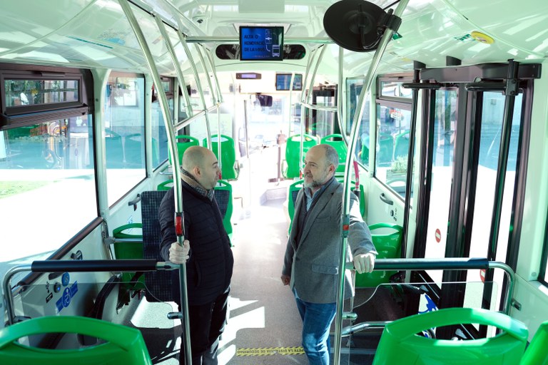 Cambrils renova la flota d’autobusos urbans.
