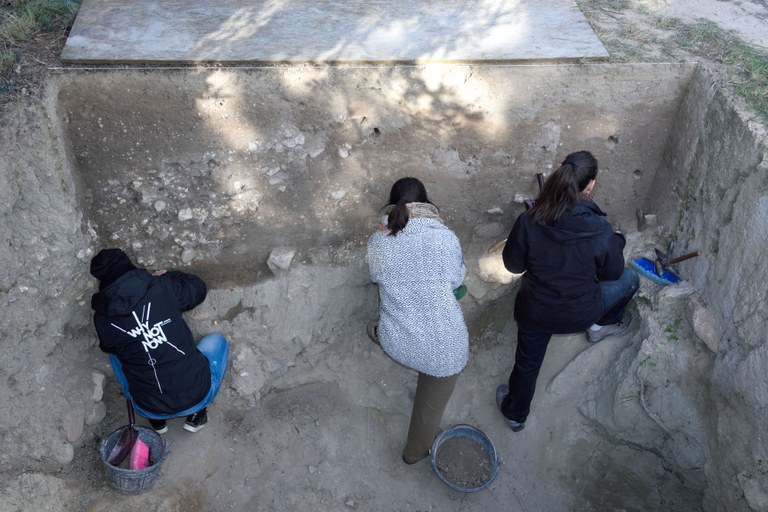 Comença una nova campanya d’excavació al jaciment cambrilenc del Cavet .