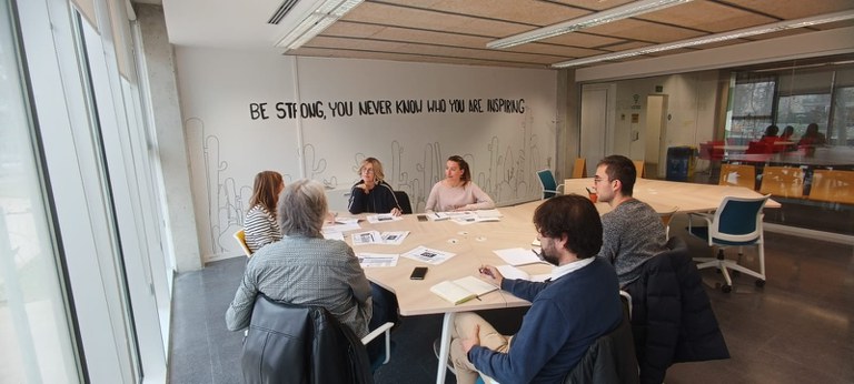 El Carnet Jove de Cambrils ofereix descomptes a 107 establiments i serveis del municipi.