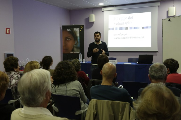 El Centre Cívic les Basses de Cambrils acull la lectura del manifest del Dia Internacional del Voluntariat .