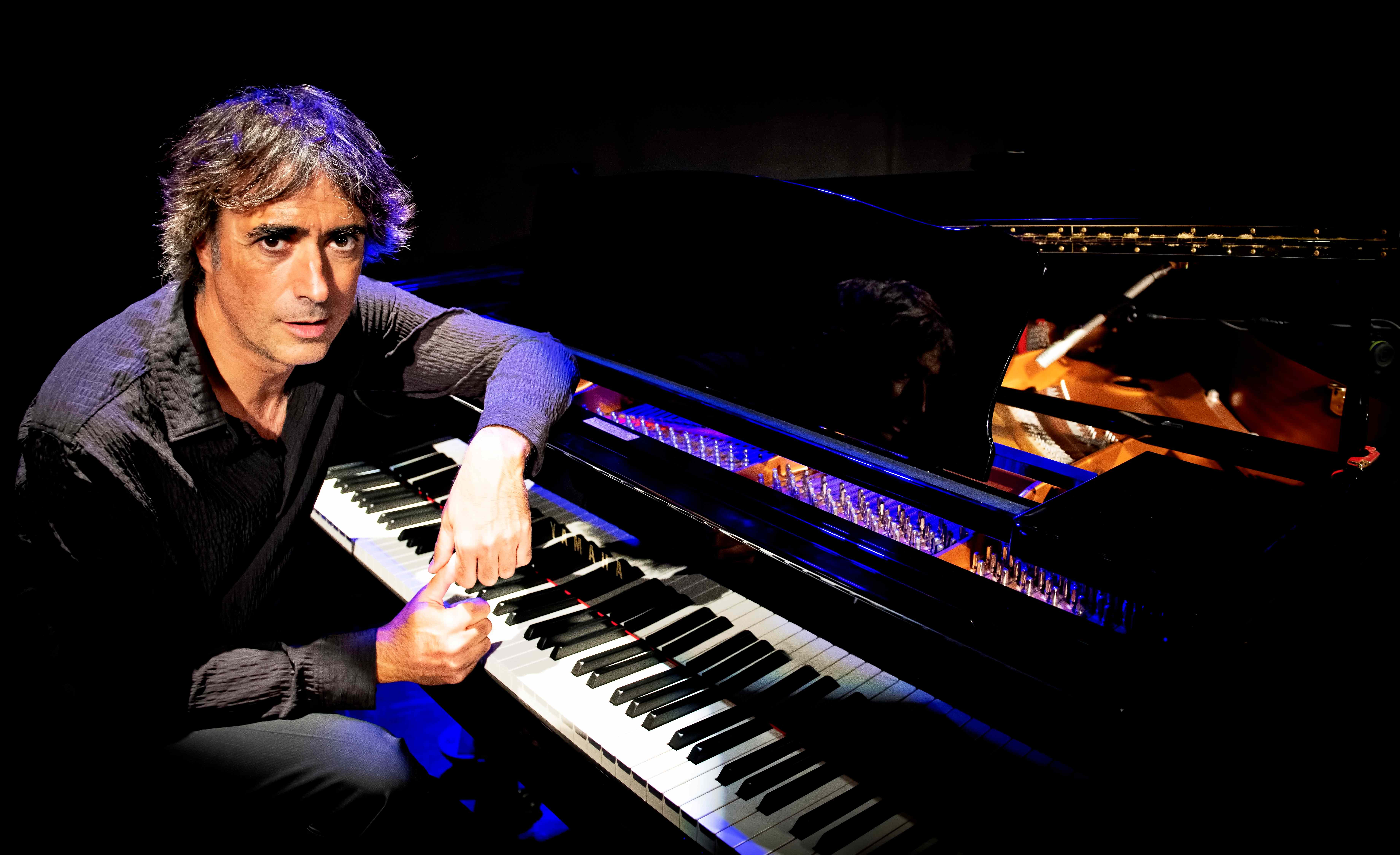 Mikel Azpiroz Trio