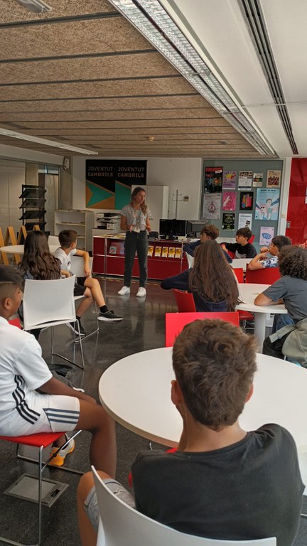 El Departament de Joventut de Cambrils organitza 16 visites guiades a l’Ateneu Juvenil aquesta tardor.