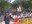 Gran acollida del segon mercadet solidari de productes de criança a la plaça de Carles Roig