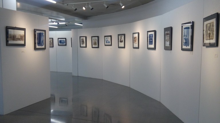 Inaugurada l'exposició 'Al voltant de la química'.