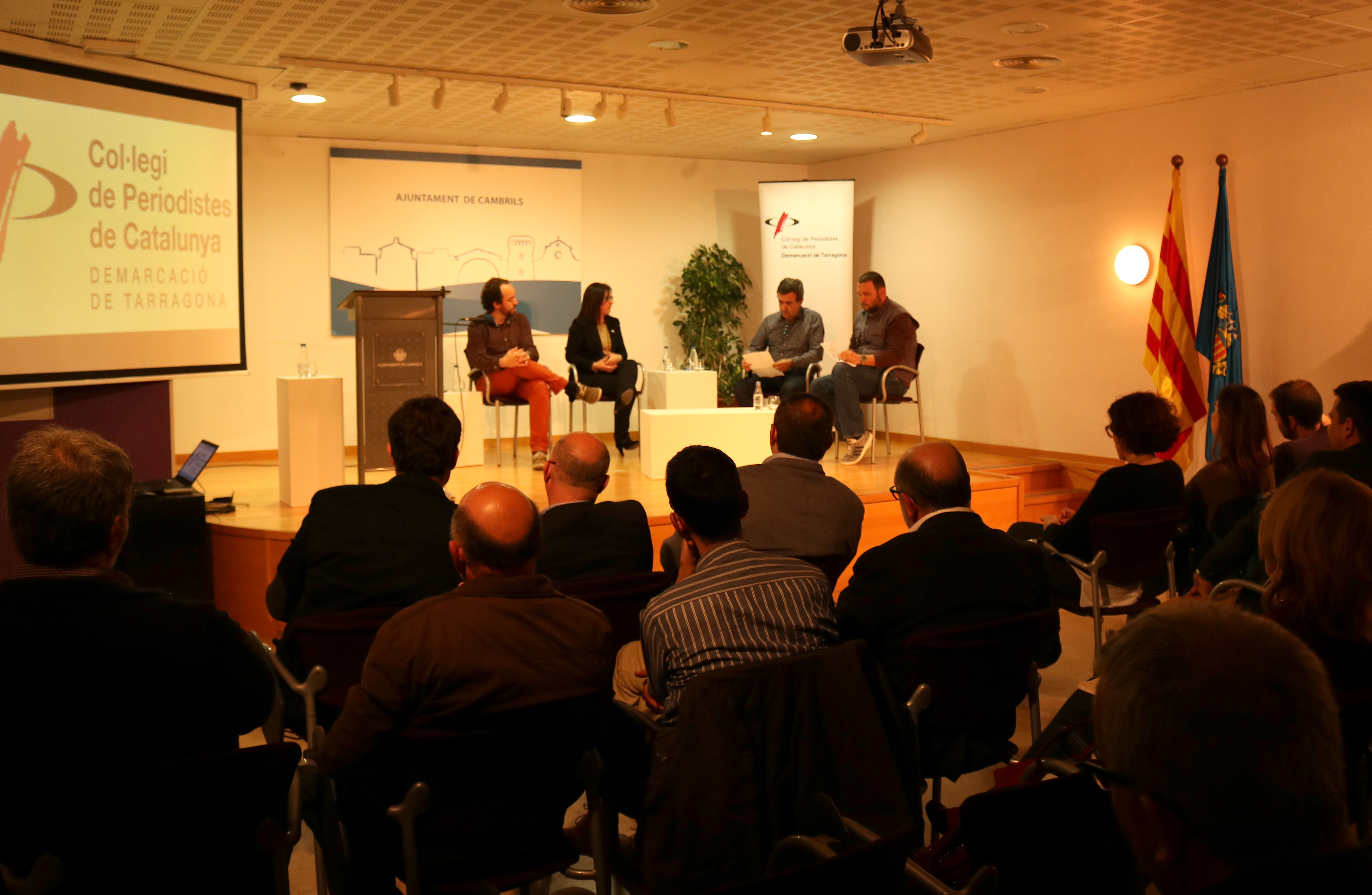 "conferencia5.jpg"