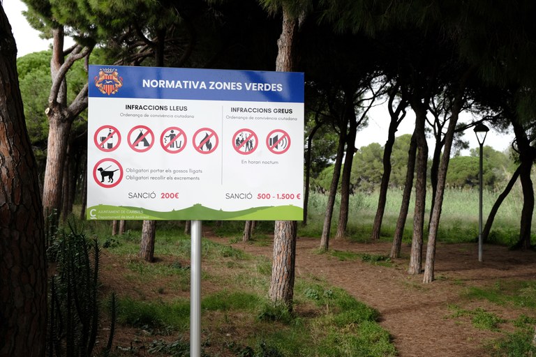 L’Ajuntament de Cambrils inicia una campanya de civisme a les zones verdes del municipi.