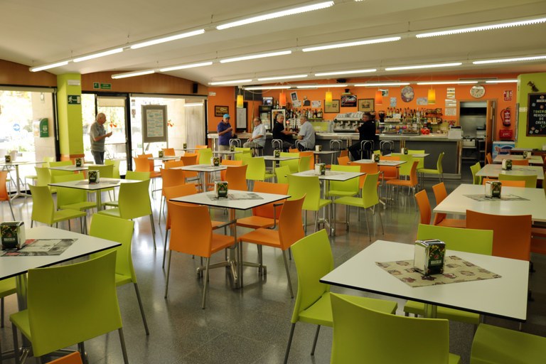 L’Ajuntament de Cambrils licita l’explotació del bar del Casal Municipal de la Gent Gran  .