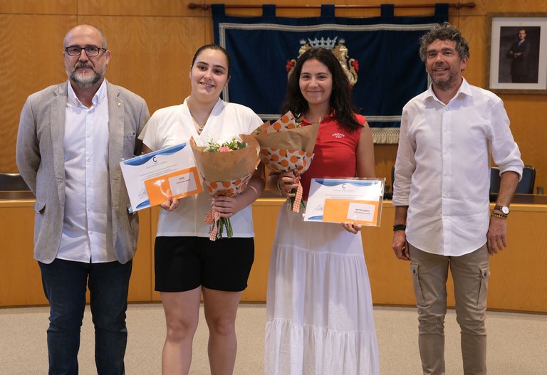 L’Ajuntament de Cambrils reconeix l’alumnat de Batxillerat i Cicles Formatius amb la nota més alta.