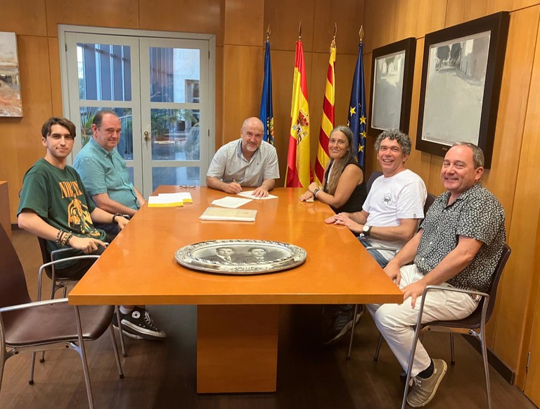 Signatura del conveni de donació