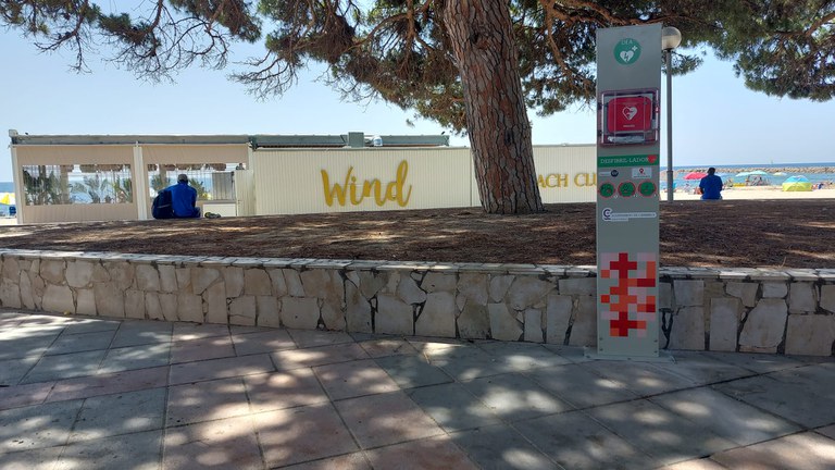 DEA ubicat a l'avinguda Diputació (Torre de l'Esquirol)