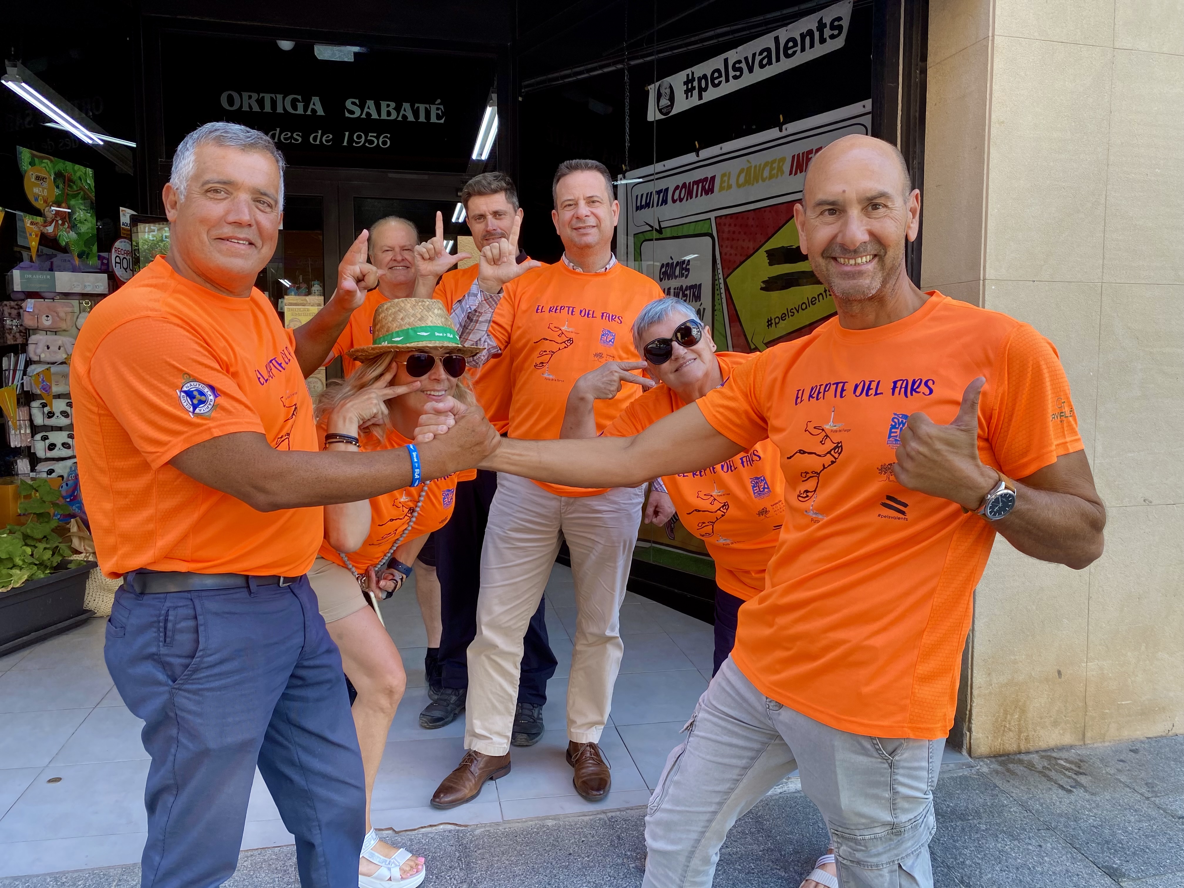 Presentació de la samarreta solidària del "Repte dels fars"