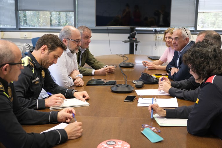 La Policia Local de Cambrils inicia una nova estratègia contra la venda ambulant il·legal.
