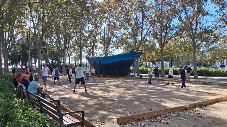 La primera edició del Cambrils Pétanque Passion reuneix 154 jugadors i jugadores de petanca.