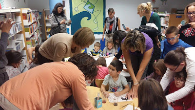 "2015-10-28-taller-mostruos-biblioteca-cambrils.jpg"