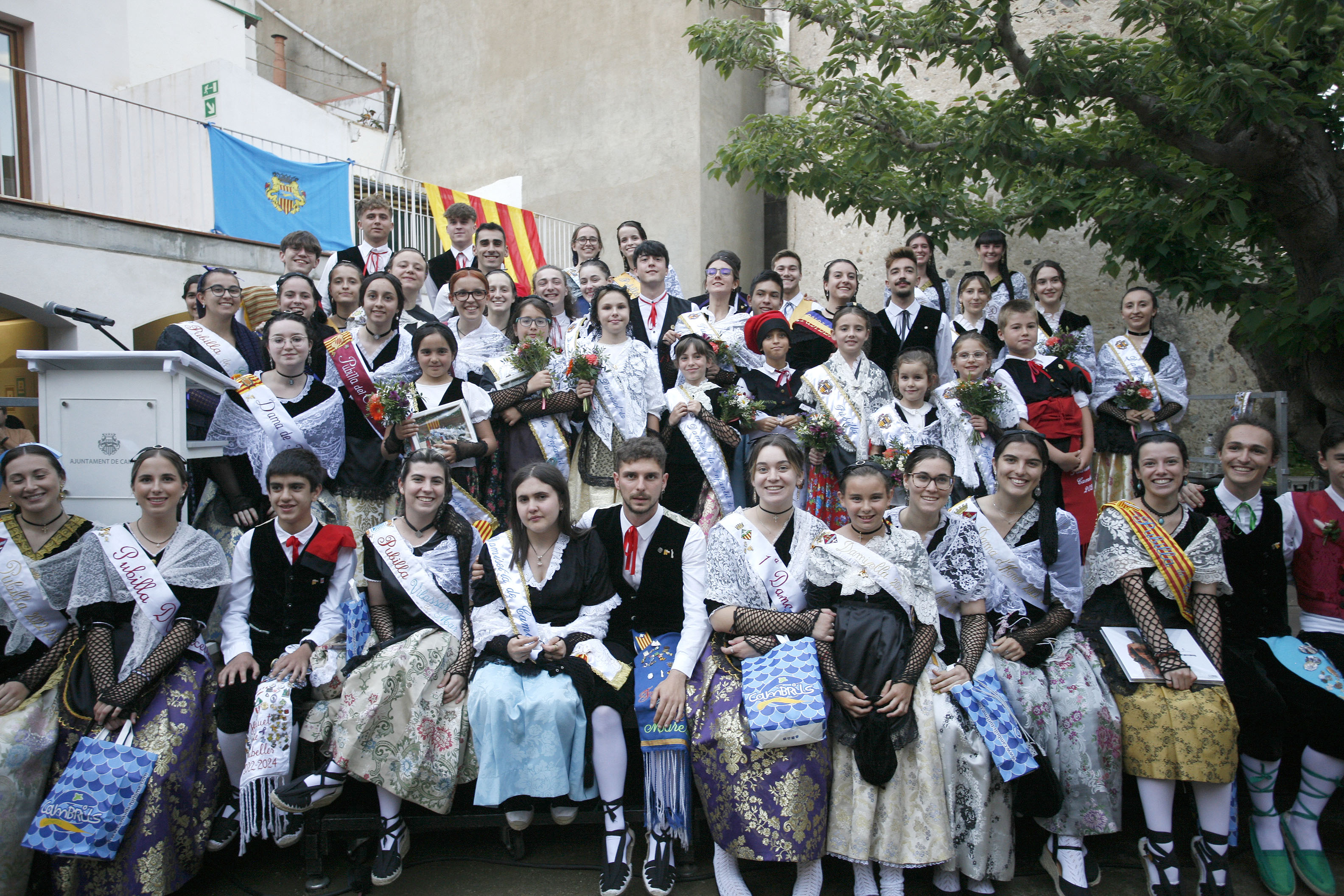 "fotoconjunta.jpg"