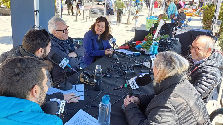 Ràdio Cambrils celebrarà un any més la Diada de Sant Jordi amb dos programes des del Passeig Miramar.