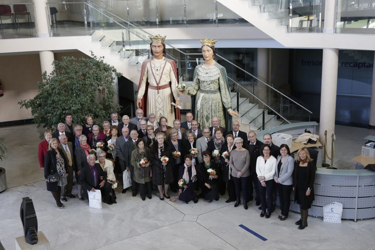Recepció institucional a les parelles que celebren el 2015 50 anys de casat.