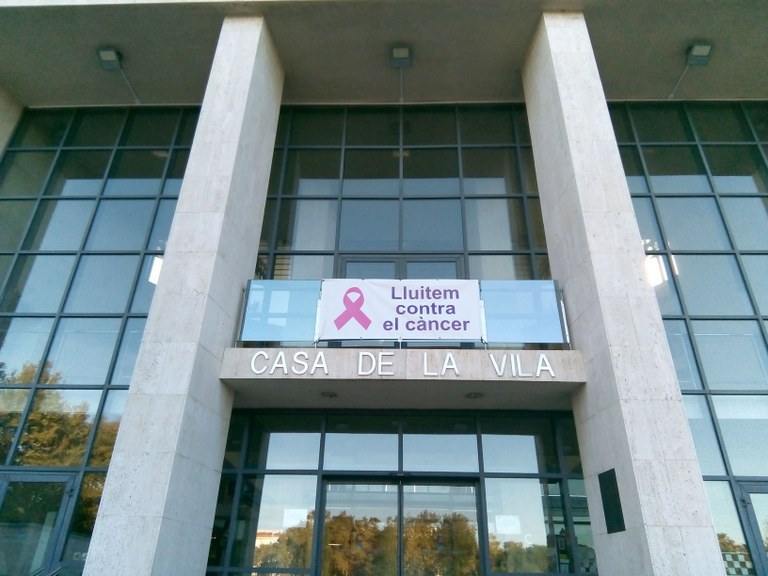 S’imparteix un taller gratuït de detecció del càncer de mama a l’Hospital Lleuger de Cambrils.