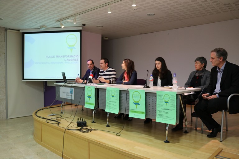 Tret de sortida al Pla Estratègic de Cambrils, un procés participatiu que ha d’elaborar les estratègies de la ciutat de cara al 2026.