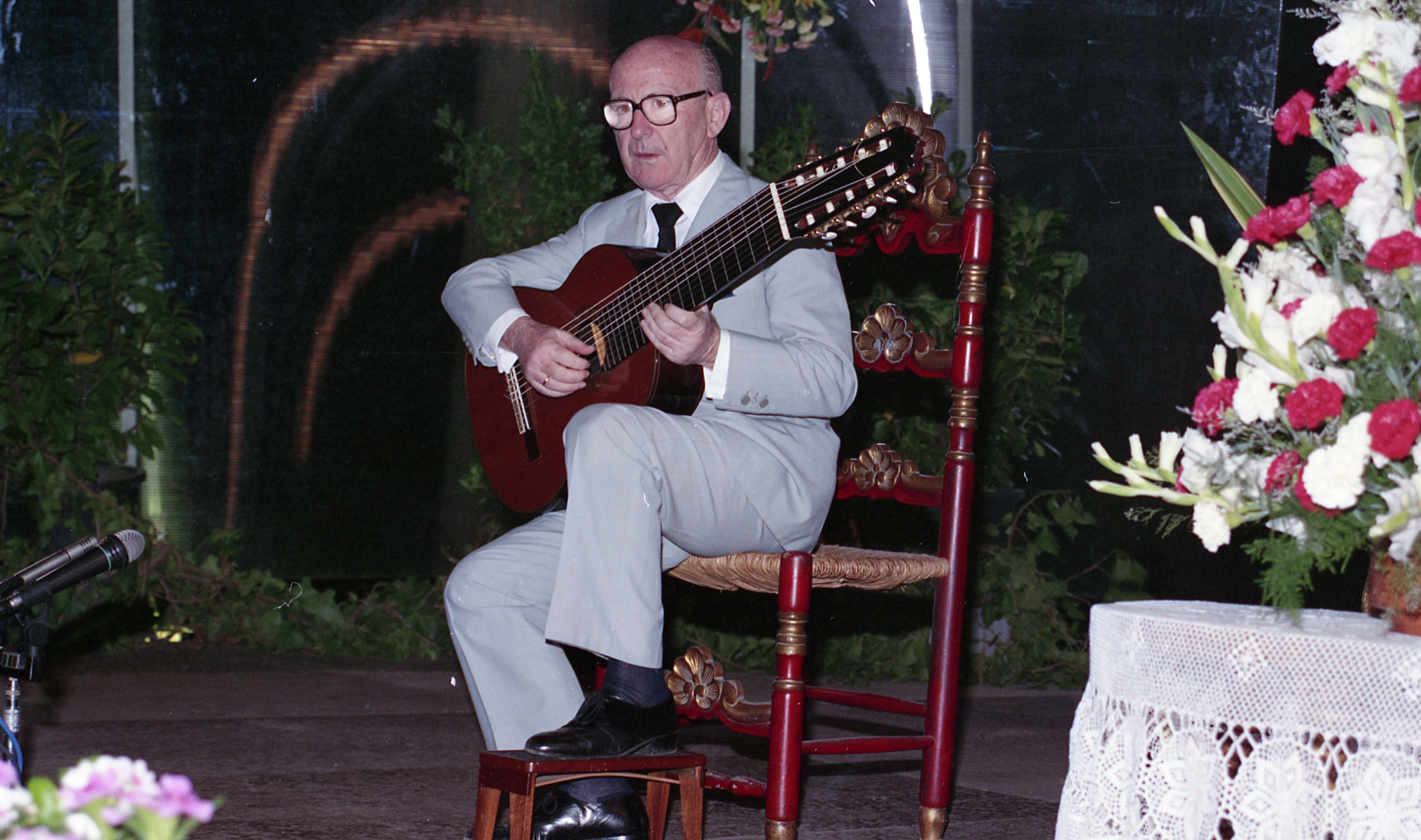 12309-21-05-012 Fons Oleastrum 15è FIMC Narciso Yepes 1989 07 22.tif