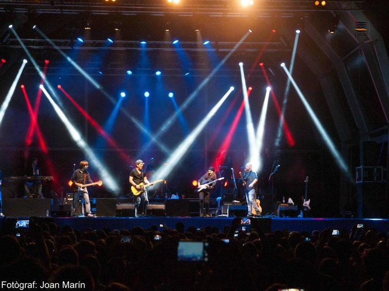 Manel Fuentes & The Spring's Team