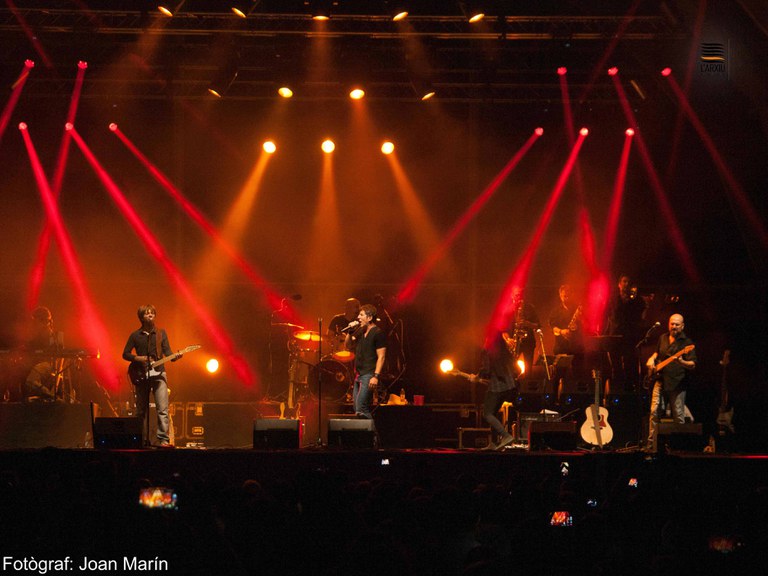 Manel Fuentes & The Spring's Team 