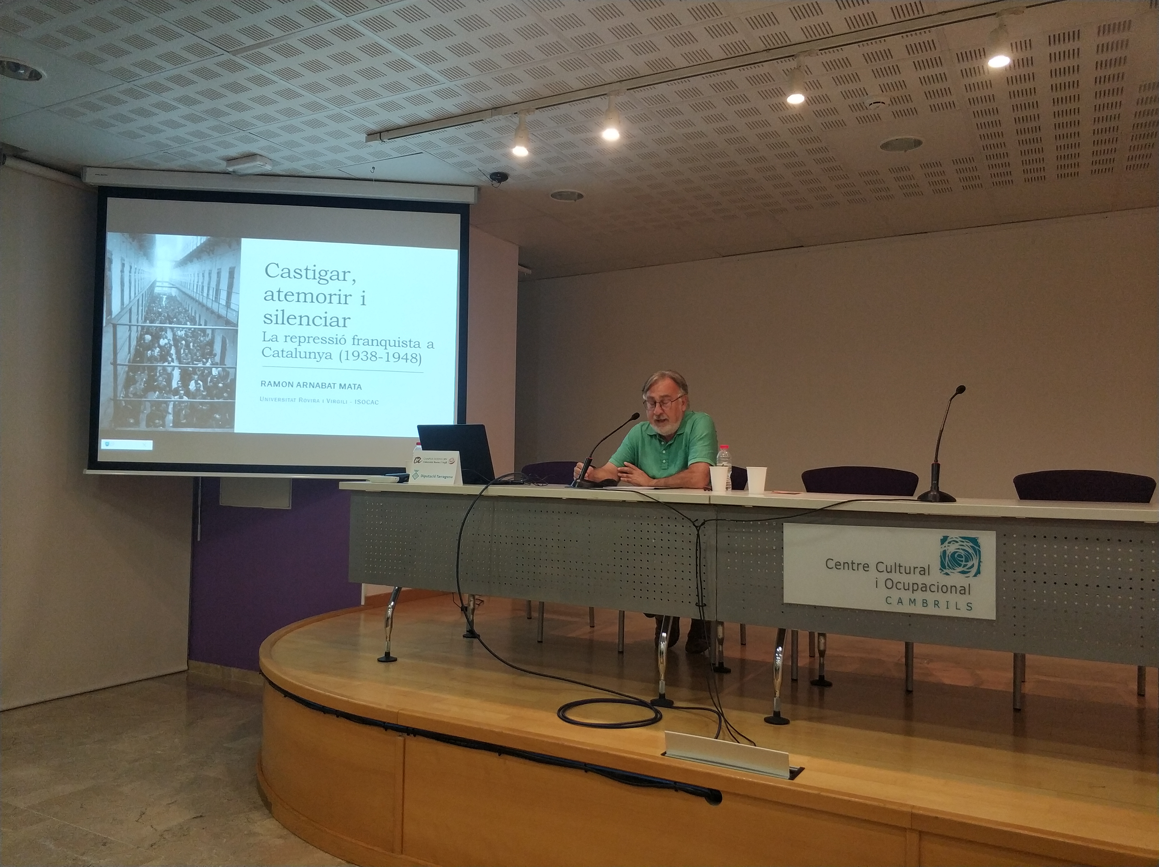Conferència de Ramon Arnabat. Castigar, atemorir i silenciar: la repressió franquista a Catalunya (1938-1948)